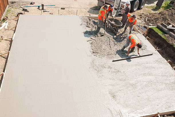 Best Best Concrete Contractor  in Inverness Highlands South, FL